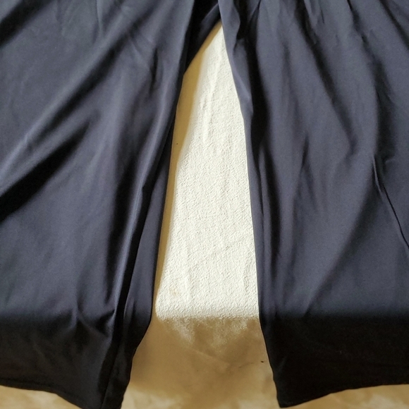 T by Talbots Navy Blue Out and About Wide Leg Sz. L Pants - Picture 12 of 16